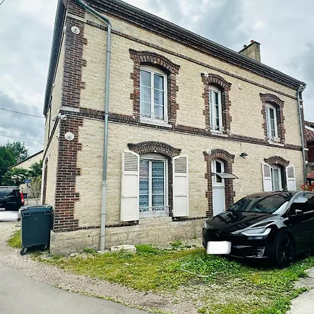 Studio 12 Proche Centre Ville Avec Wifi Parking Troyes Exterior photo