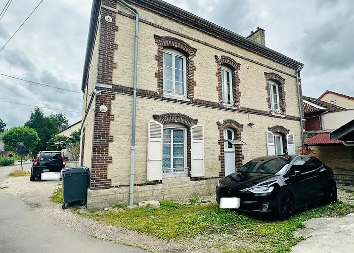 Studio 12 Proche Centre Ville Avec Wifi Parking Troyes